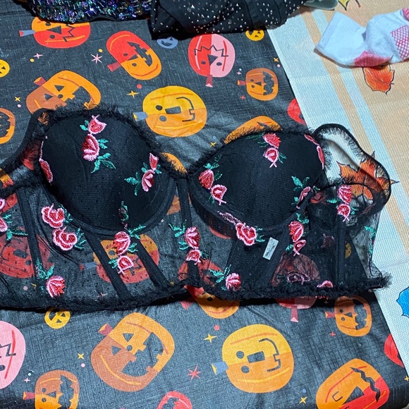 Other - Floral Lace Bustier - Black and Red